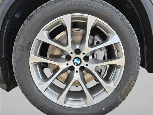 New 2026 BMW X5 xDrive40i w/ Parking Assistance Package AWD/4WD image 16