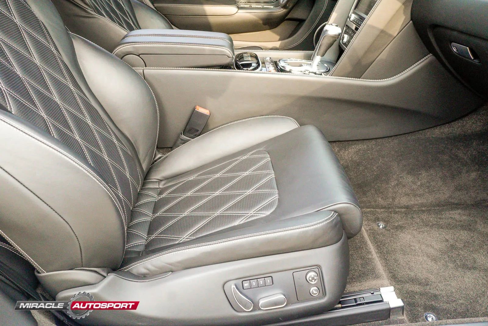 Used 2013 Bentley Continental GT image 29