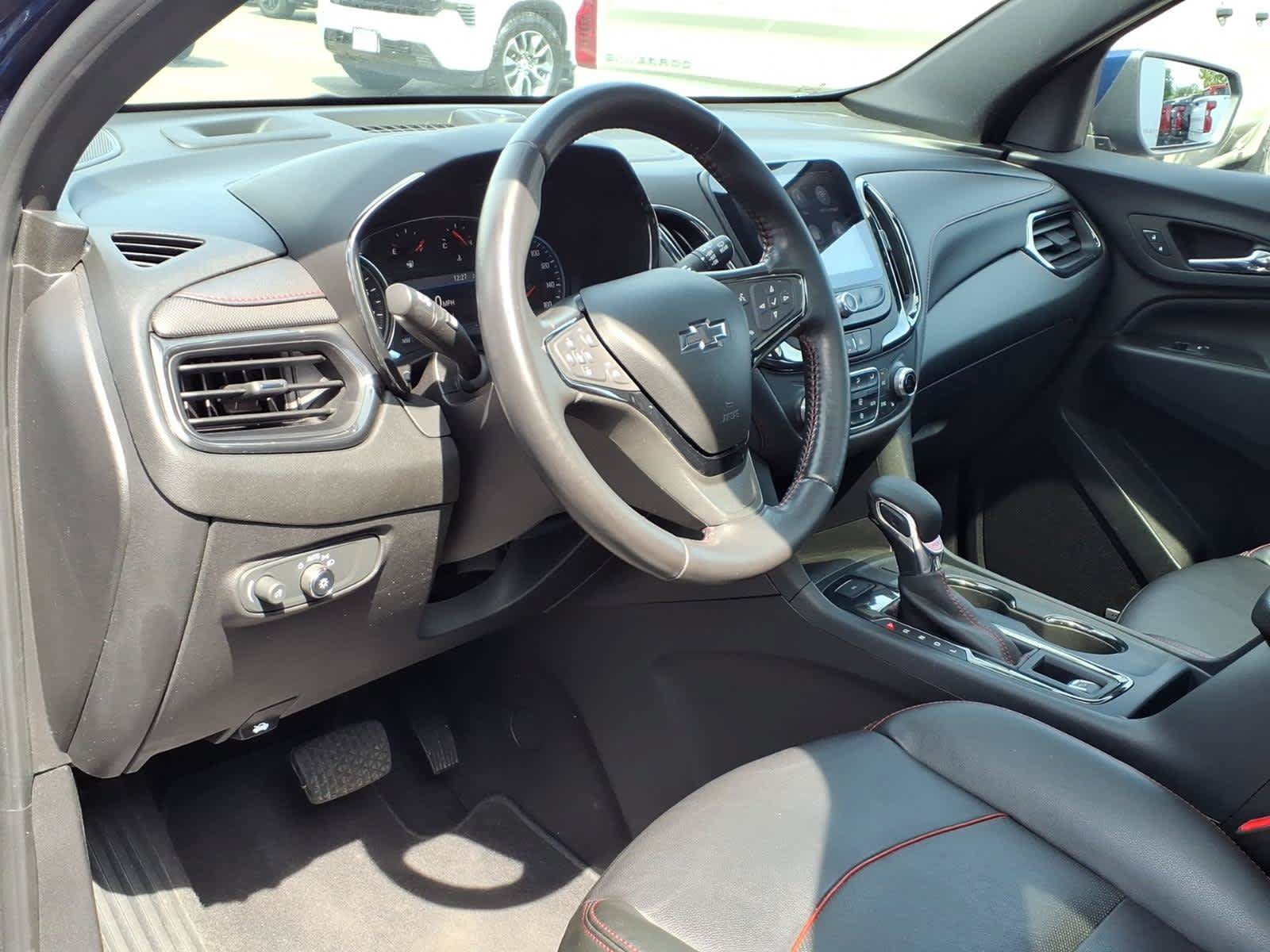 Used 2022 Chevrolet Equinox RS w/ RS Leather Package AWD/4WD image 9