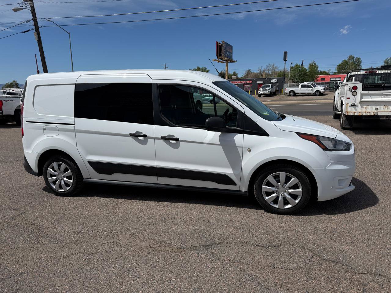 Used 2021 Ford Transit Connect XLT FWD image 1