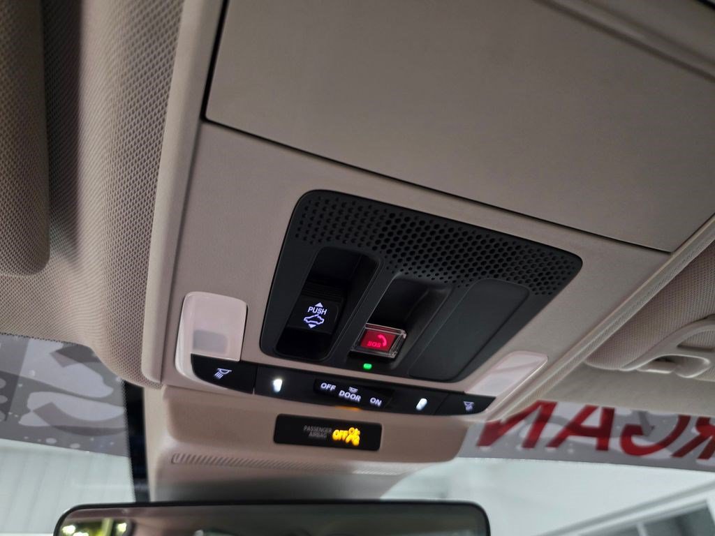 Used 2023 Honda Accord EX-L image 28