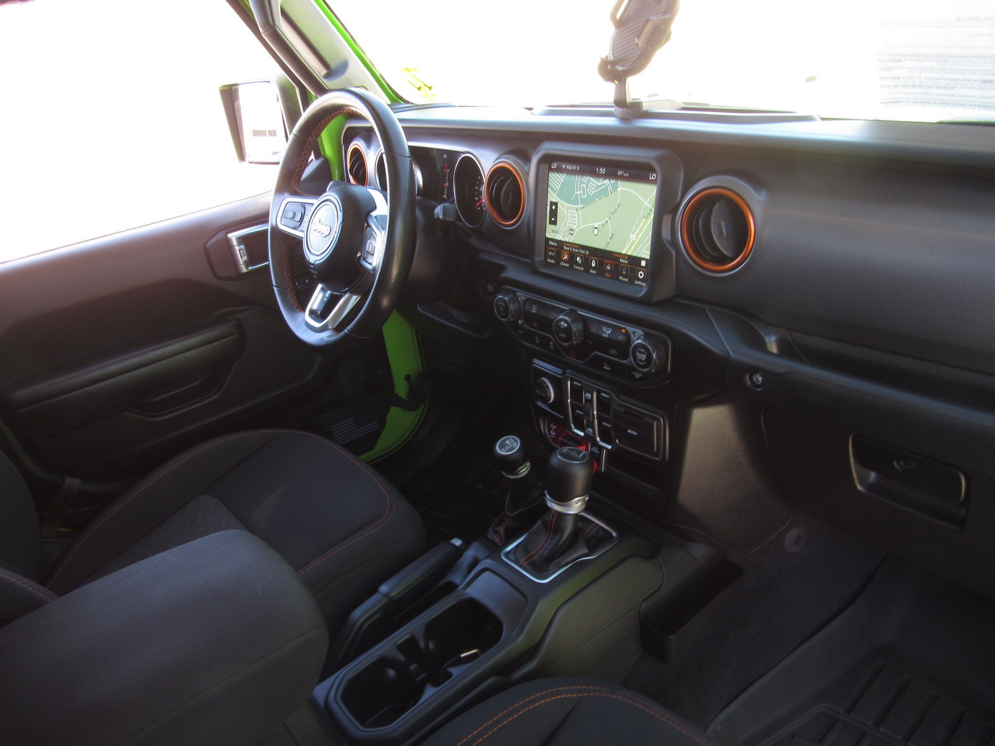 Used 2021 Jeep Gladiator Mojave AWD/4WD image 9