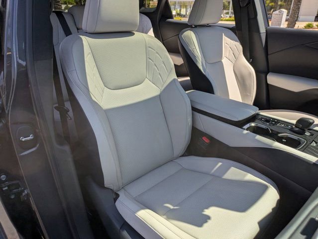Used 2026 Lexus RX 350h w/ Convenience Package image 30