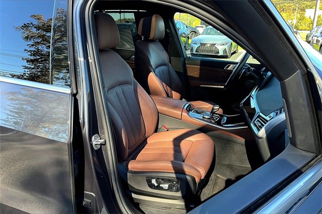 Used 2019 BMW X5 xDrive40i w/ Executive Package image 29