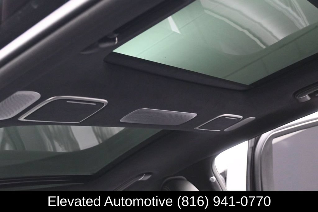 Used 2024 Genesis G90 3.5T AWD/4WD image 24