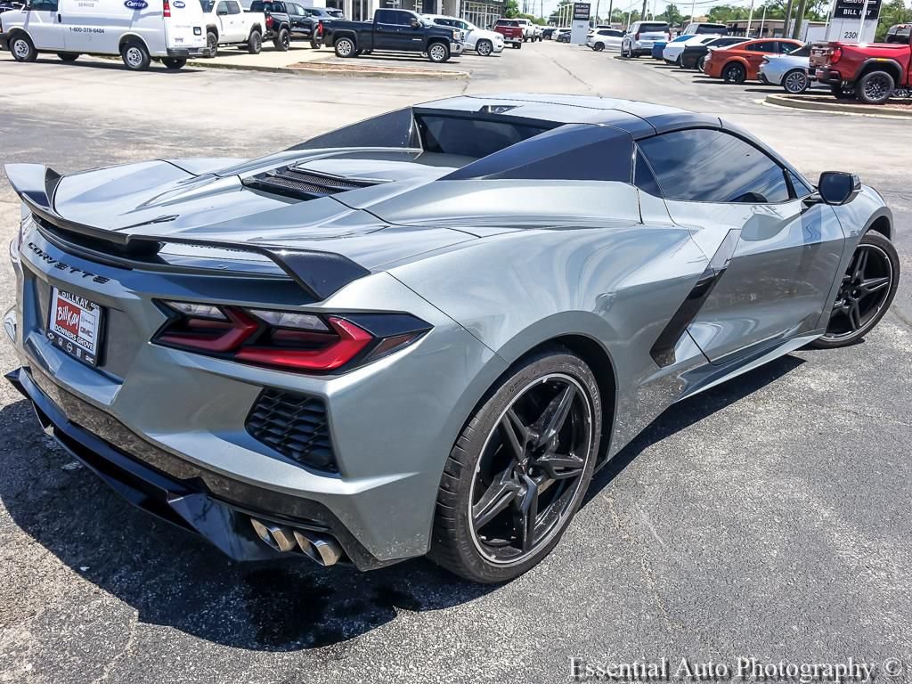Used 2024 Chevrolet Corvette Stingray Premium Conv w/ Z51 Performance Package RWD image 9