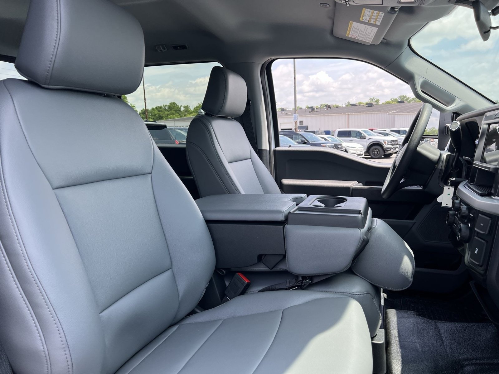 New 2026 Ford F250 XL w/ XL Driver Assist Package AWD/4WD image 34