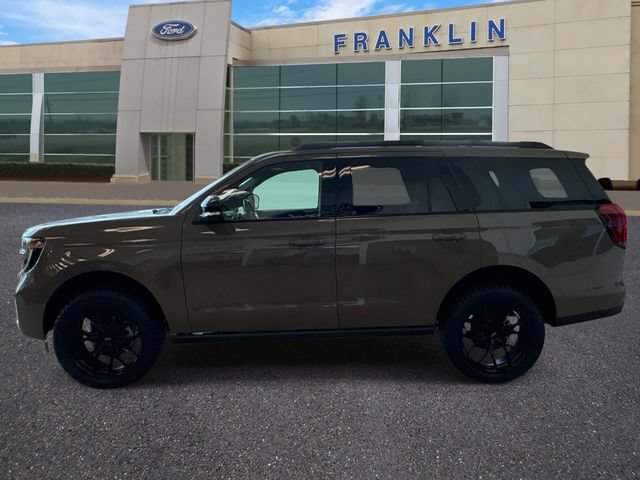 New 2027 Ford Expedition Platinum w/ Stealth Appearance Package AWD/4WD image 4