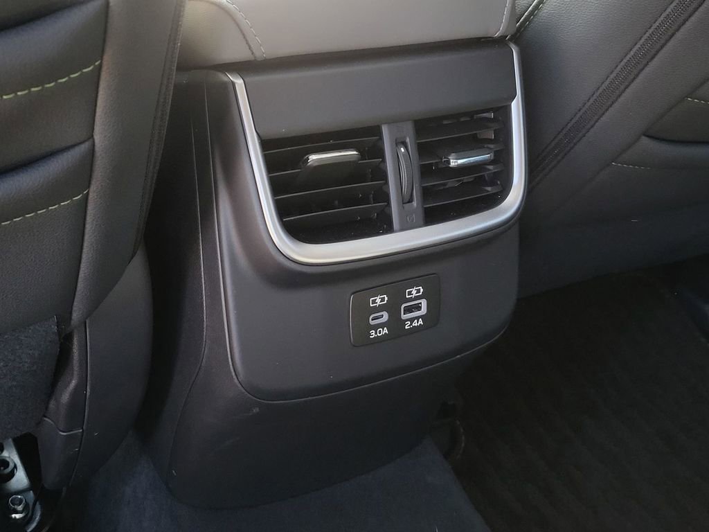 Certified 2025 Subaru Outback Onyx Edition image 16