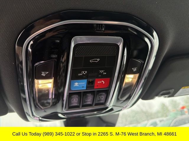 Used 2024 Jeep Grand Cherokee Overland w/ Advanced Protech Group III image 28