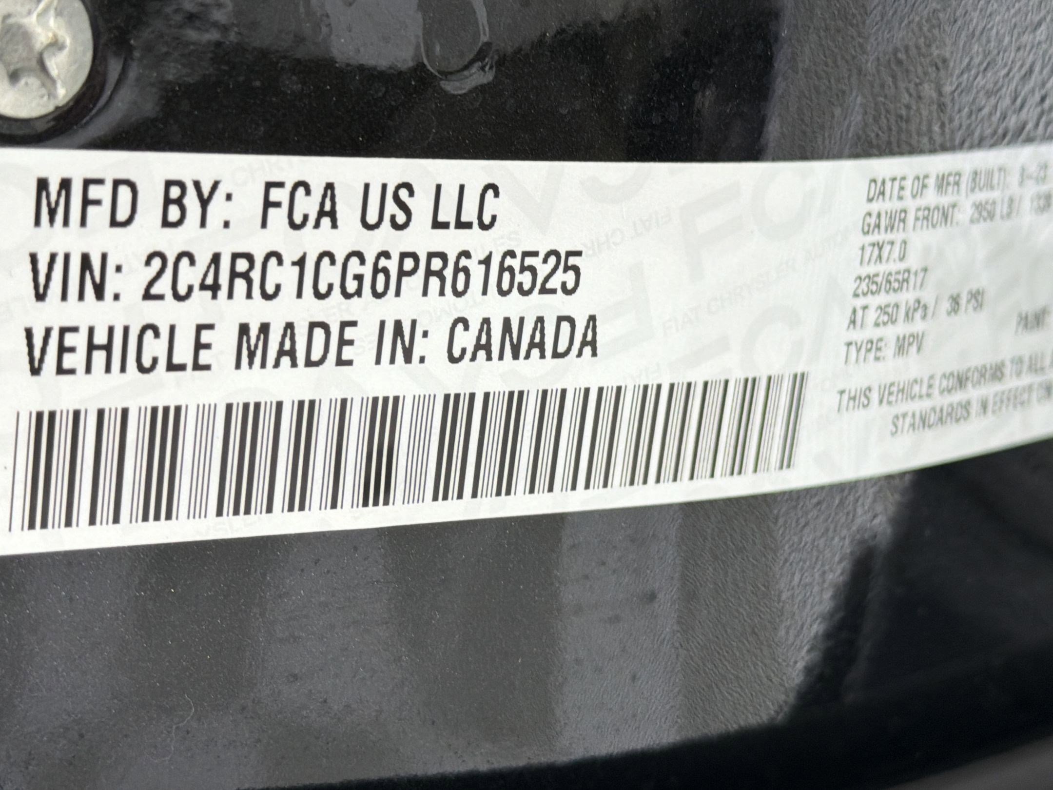 Used 2023 Chrysler Voyager LX image 19