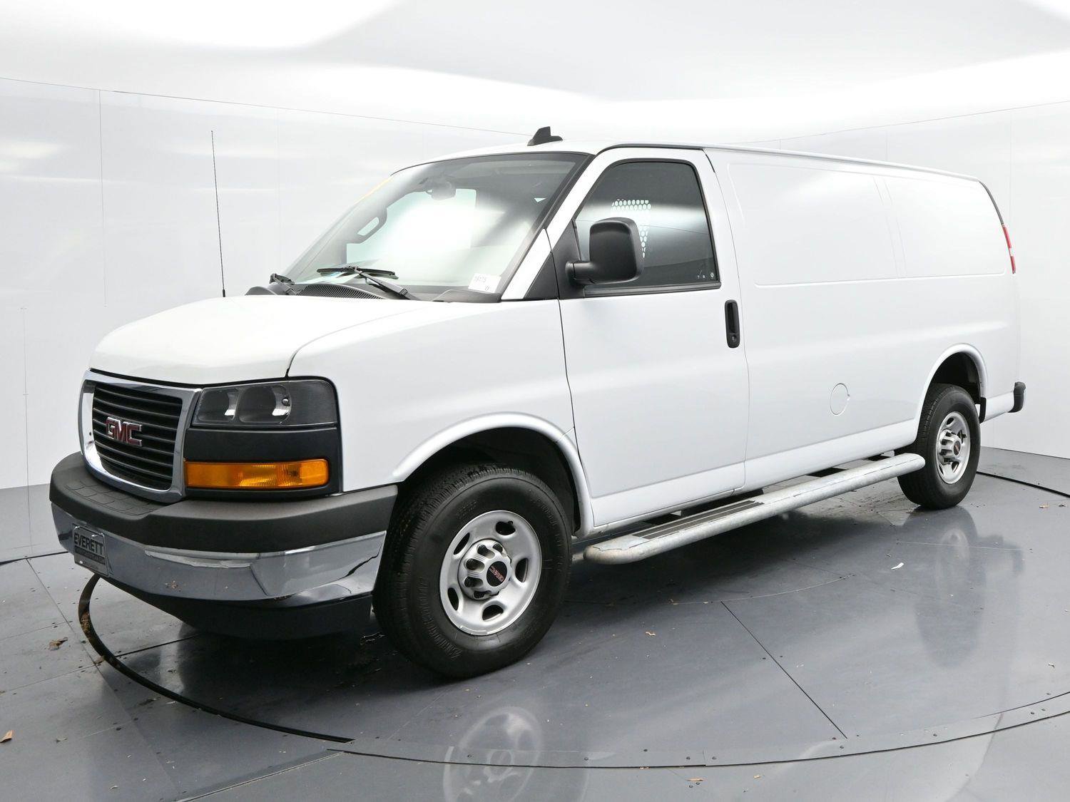 Used 2023 GMC Savana 2500 w/ Driver Convenience Package image 3