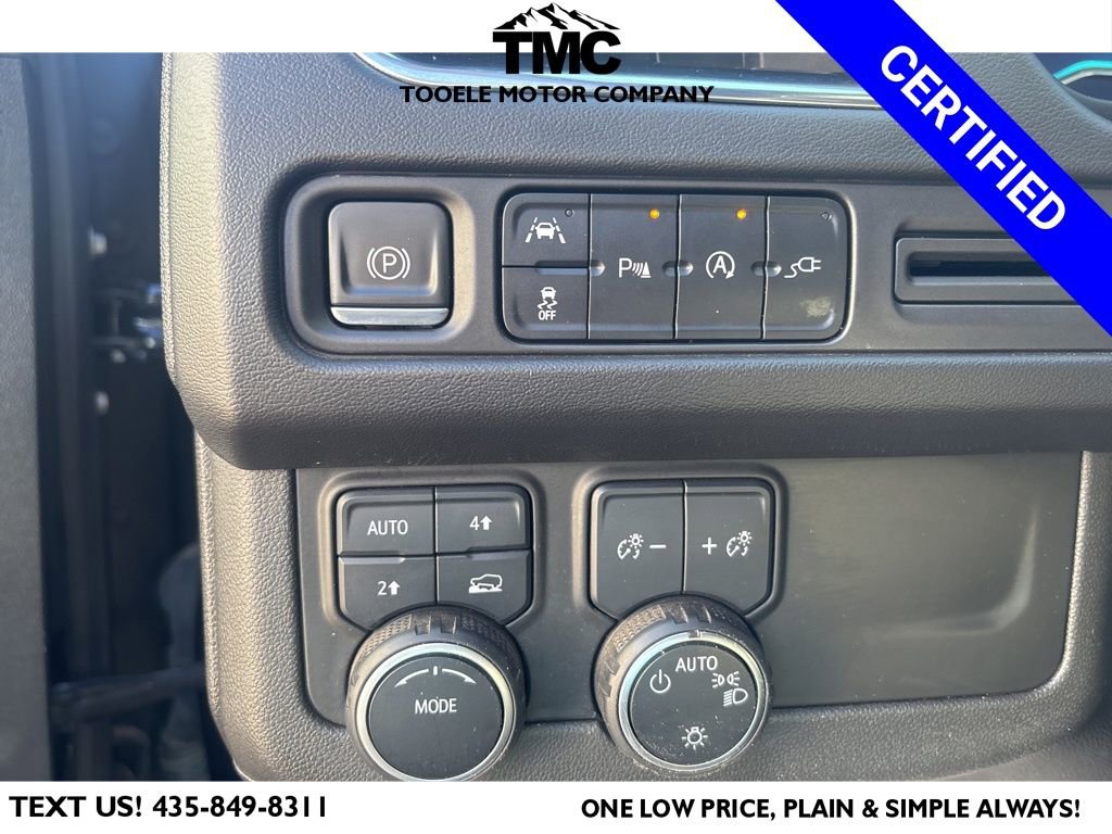Used 2022 Chevrolet Suburban LT image 11