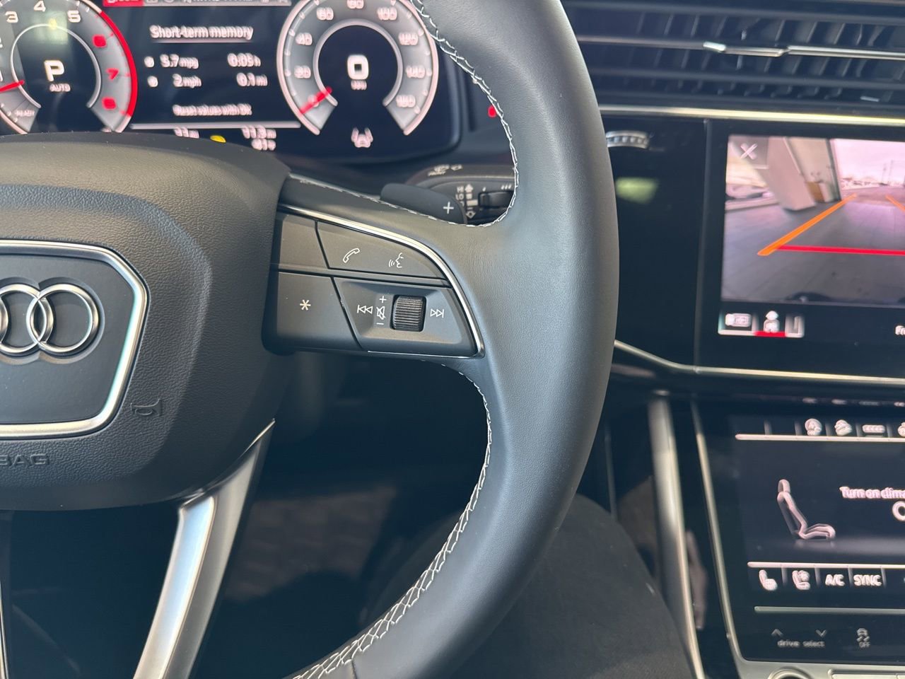 New 2026 Audi Q7 3.0T Premium Plus AWD/4WD image 23