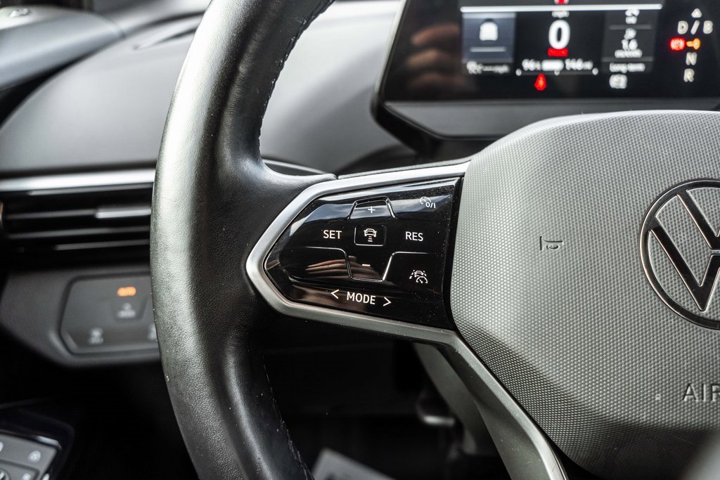 Used 2021 Volkswagen ID.4 Pro image 26