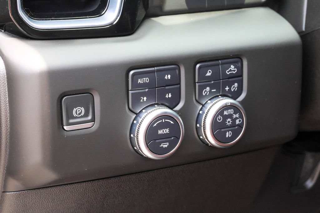 Used 2025 GMC Sierra 2500 Denali Ultimate AWD/4WD image 6