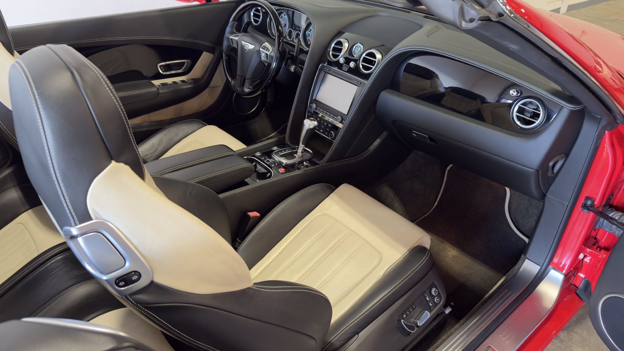 Used 2015 Bentley Continental GT AWD/4WD image 81