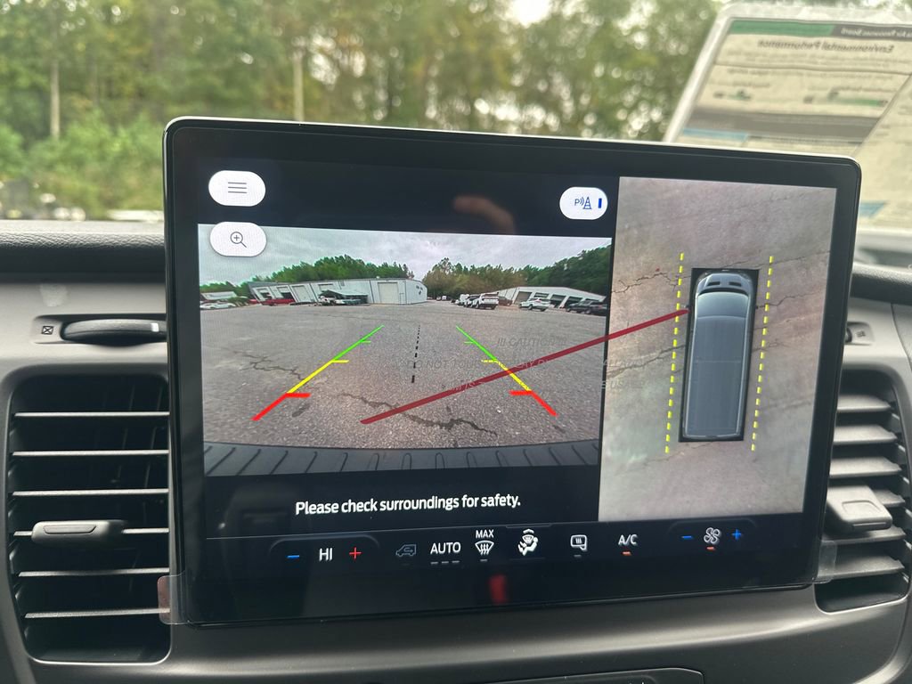 New 2025 Ford Transit 250 Low Roof image 23