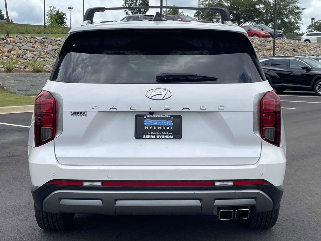 Used 2024 Hyundai Palisade Limited FWD image 4