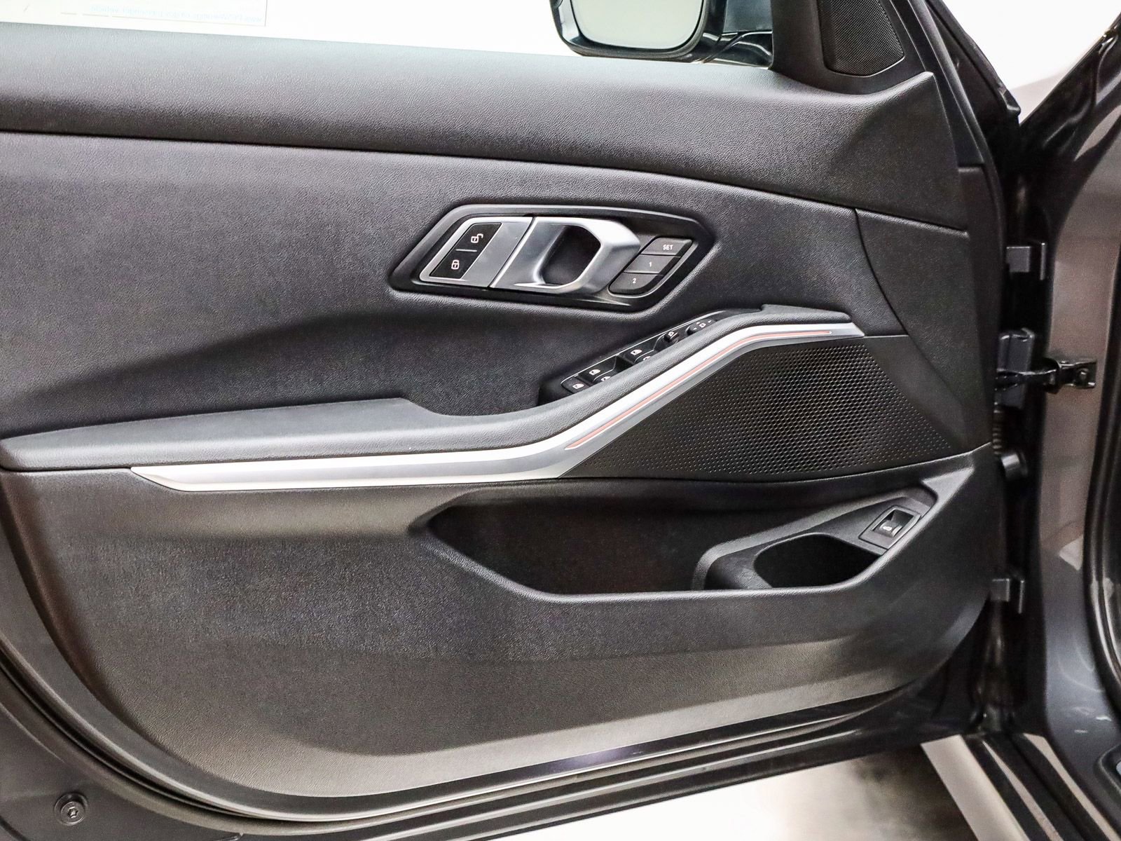 Used 2020 BMW 330i Sedan w/ Convenience Package image 21