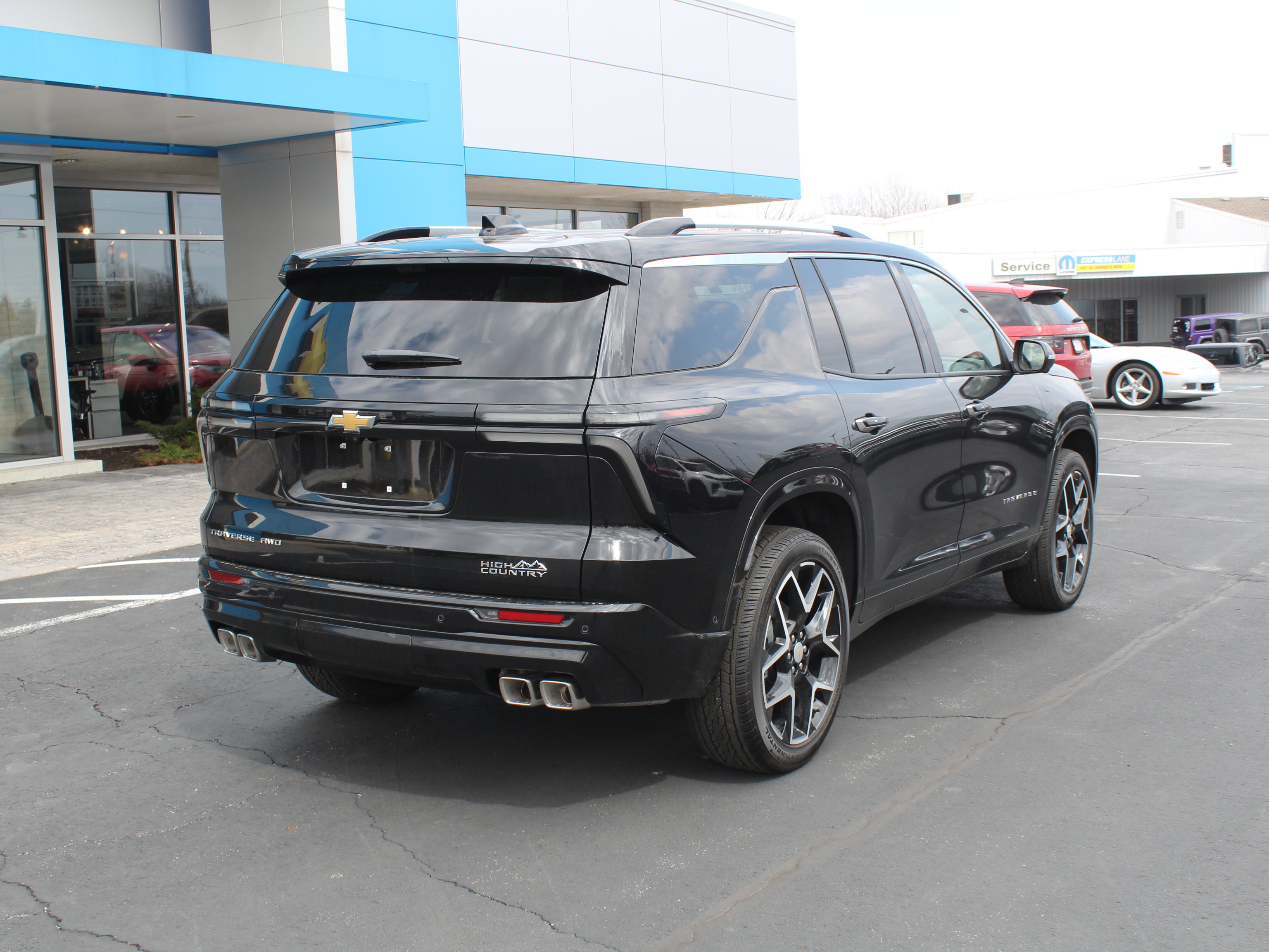 New 2026 Chevrolet Traverse High Country w/ LPO, Floor Liner Package image 4
