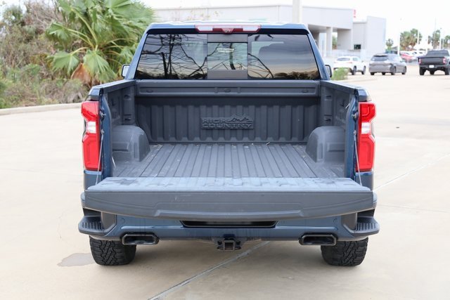 Used 2020 Chevrolet Silverado 1500 High Country w/ Technology Package image 8