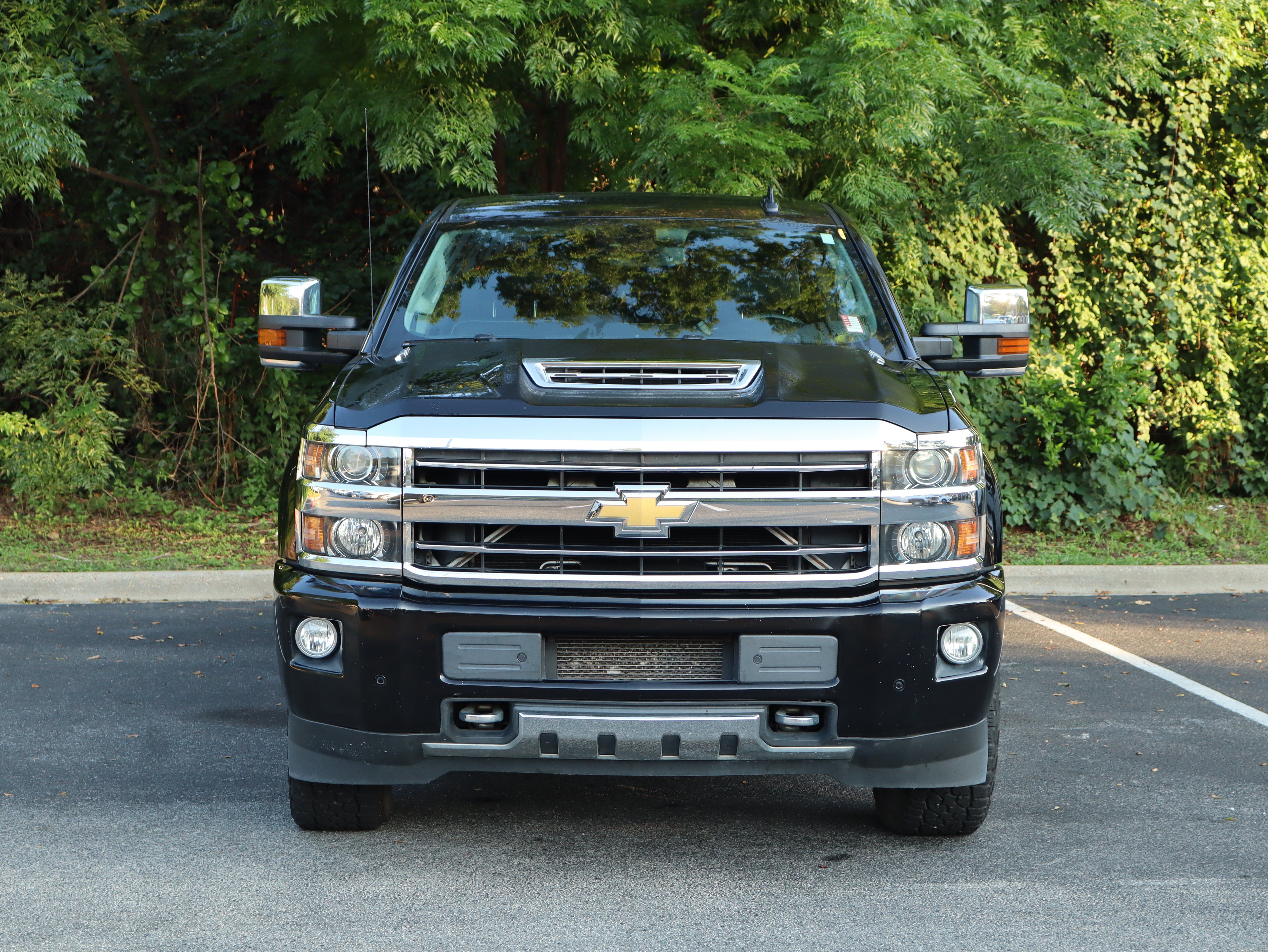Used 2018 Chevrolet Silverado 2500 High Country w/ Duramax Plus Package AWD/4WD image 3