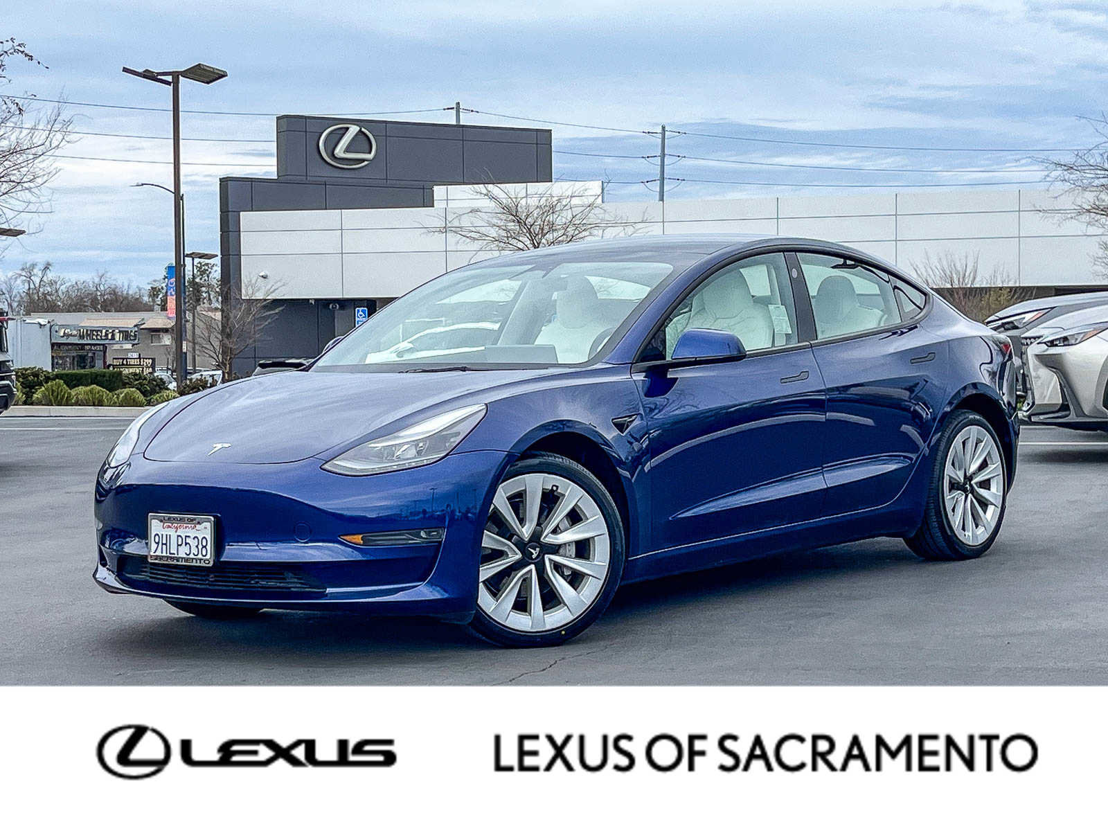 Used 2023 Tesla Model 3 Standard Range image 1