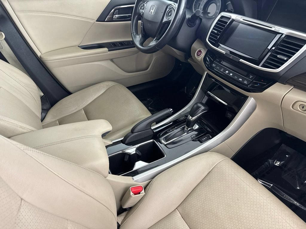 Used 2017 Honda Accord EX-L image 23