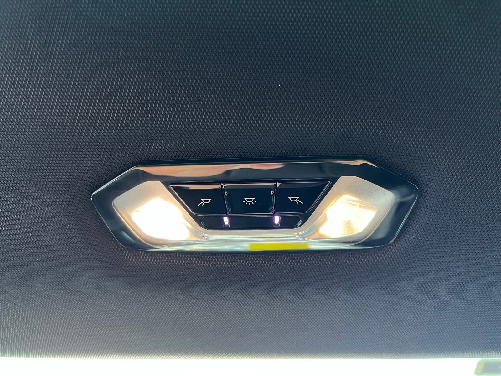 Used 2022 BMW 330e w/ M Sport Package RWD image 52