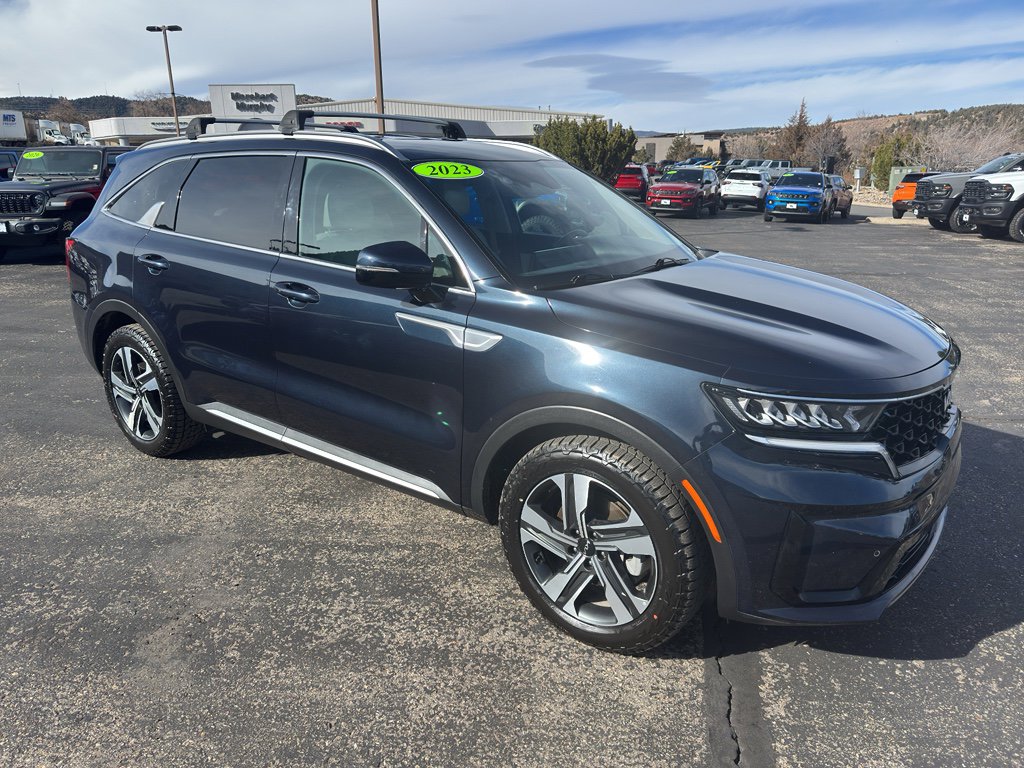 Used 2023 Kia Sorento EX image 1