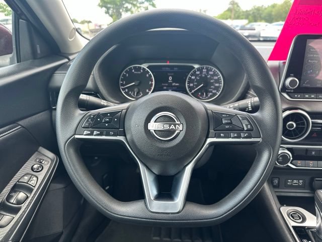 Used 2024 Nissan Sentra SV FWD image 16