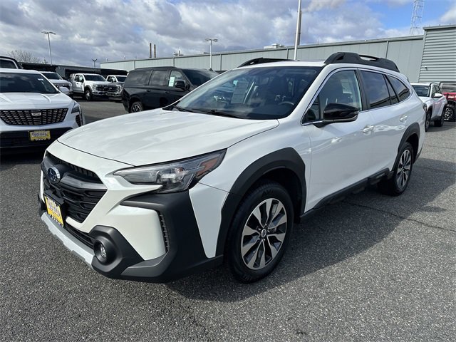 Used 2023 Subaru Outback Limited image 9