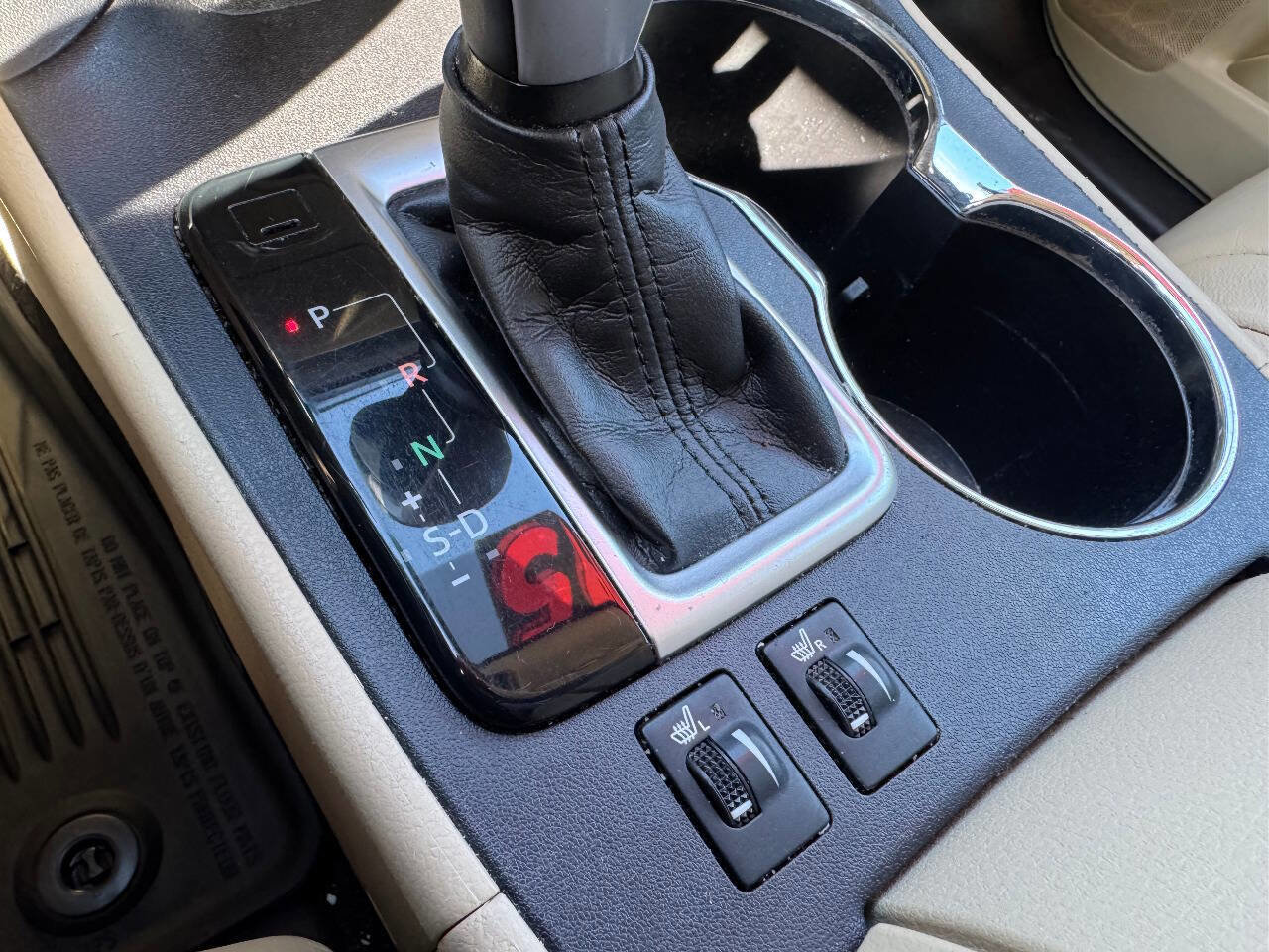 Used 2017 Toyota Highlander XLE image 21