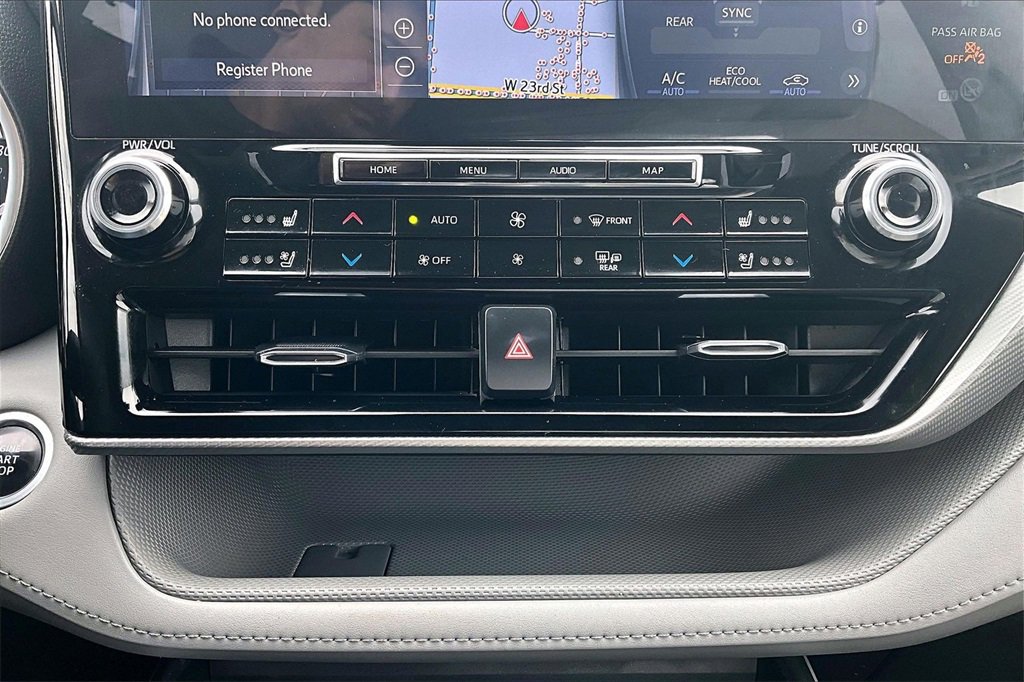 Used 2021 Toyota Highlander Platinum image 32