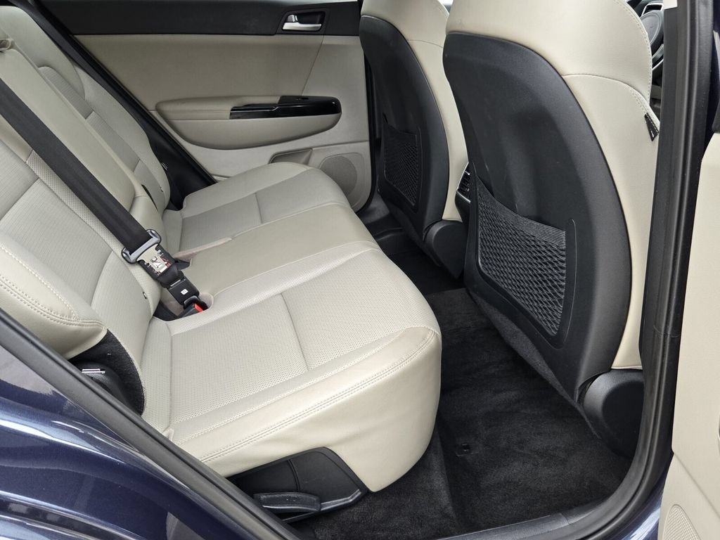 Used 2022 Kia Sportage EX FWD image 15