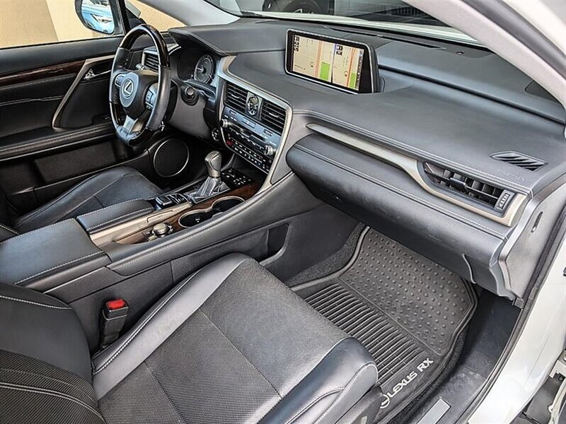Used 2018 Lexus RX 450h AWD w/ Premium Package image 4