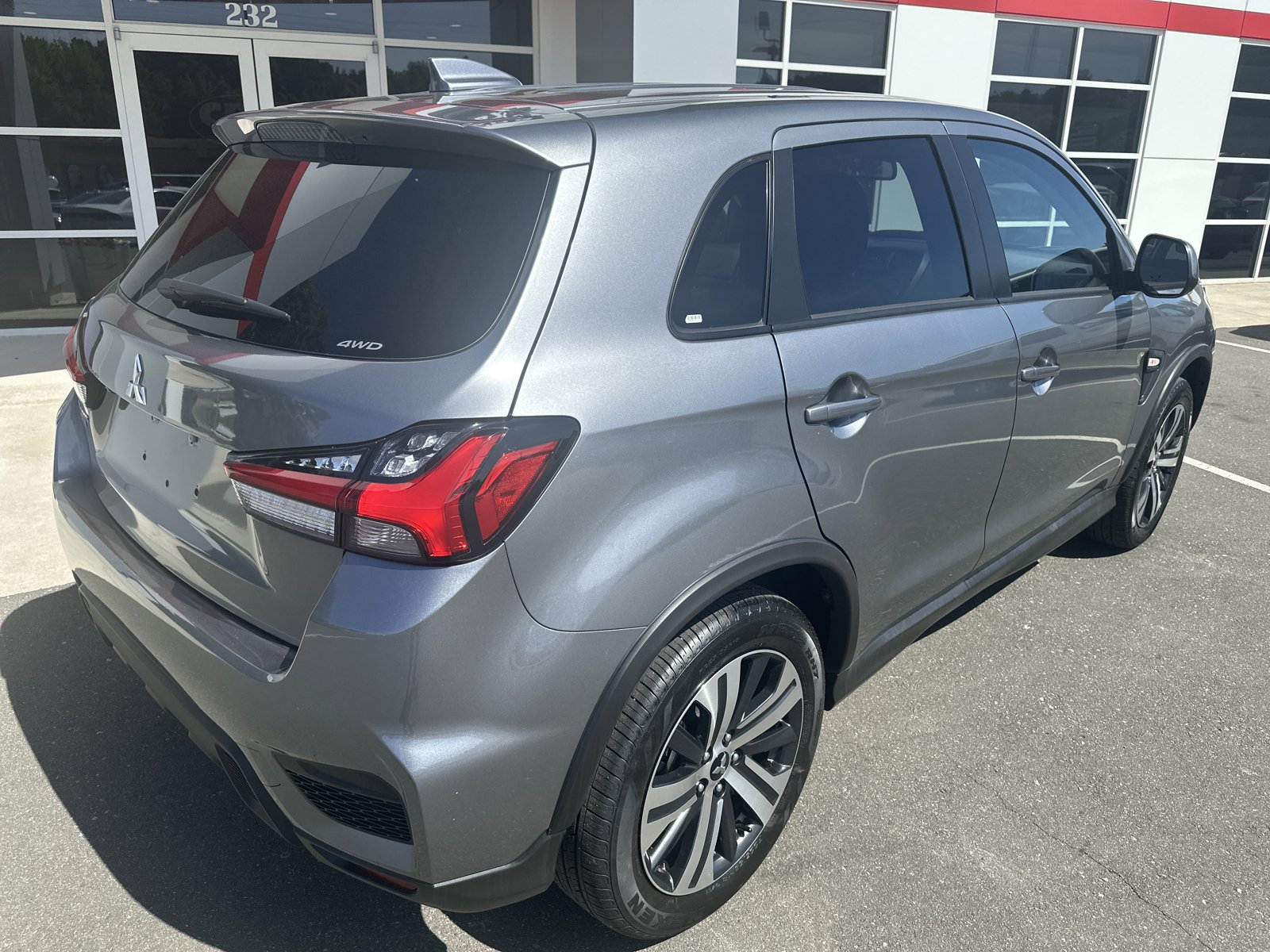 Used 2025 Mitsubishi Outlander Sport ES AWD/4WD image 8