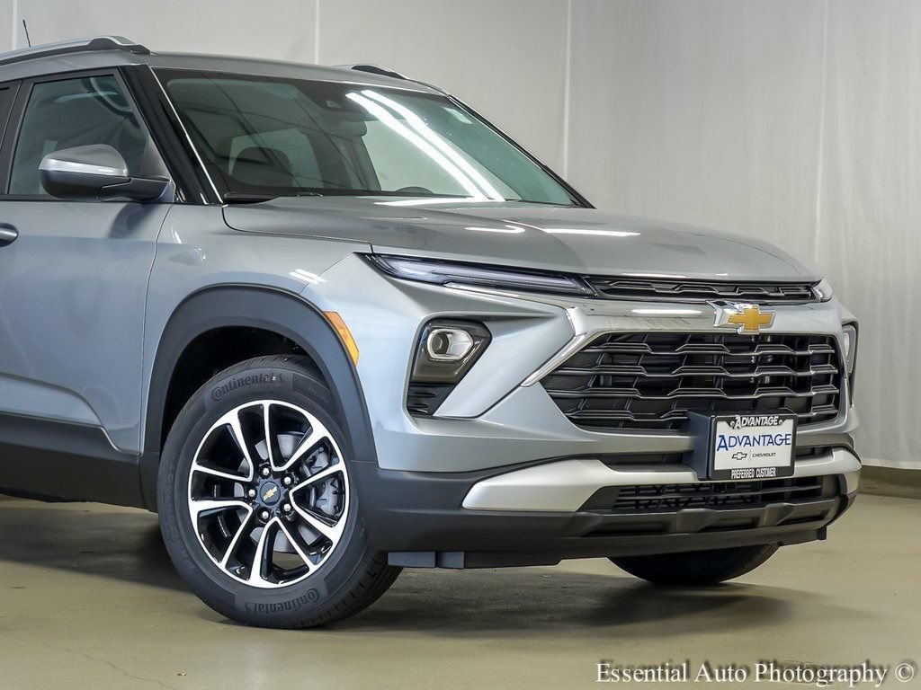New 2026 Chevrolet TrailBlazer LT w/ LT Cold Weather Package FWD image 3