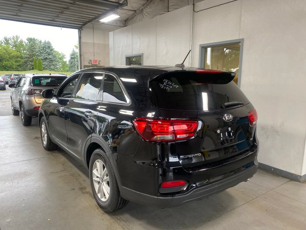 Used 2019 Kia Sorento L FWD image 3