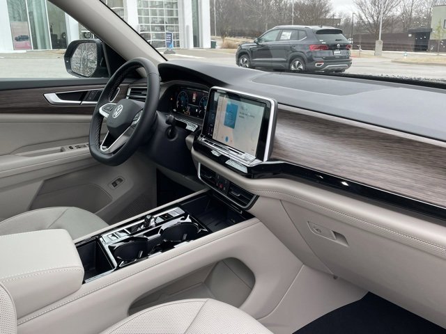 New 2025 Volkswagen Atlas SEL image 28