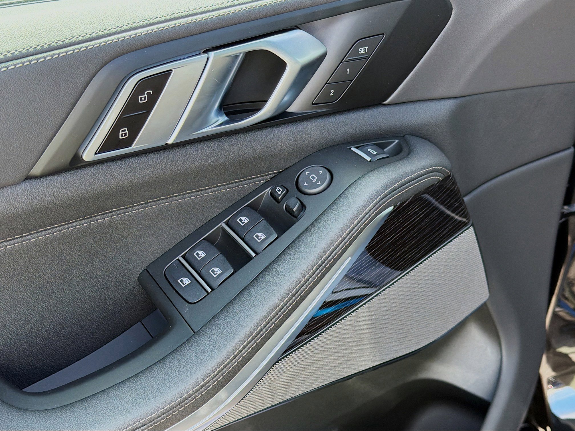 New 2026 BMW X5 sDrive40i w/ M Sport Package image 22