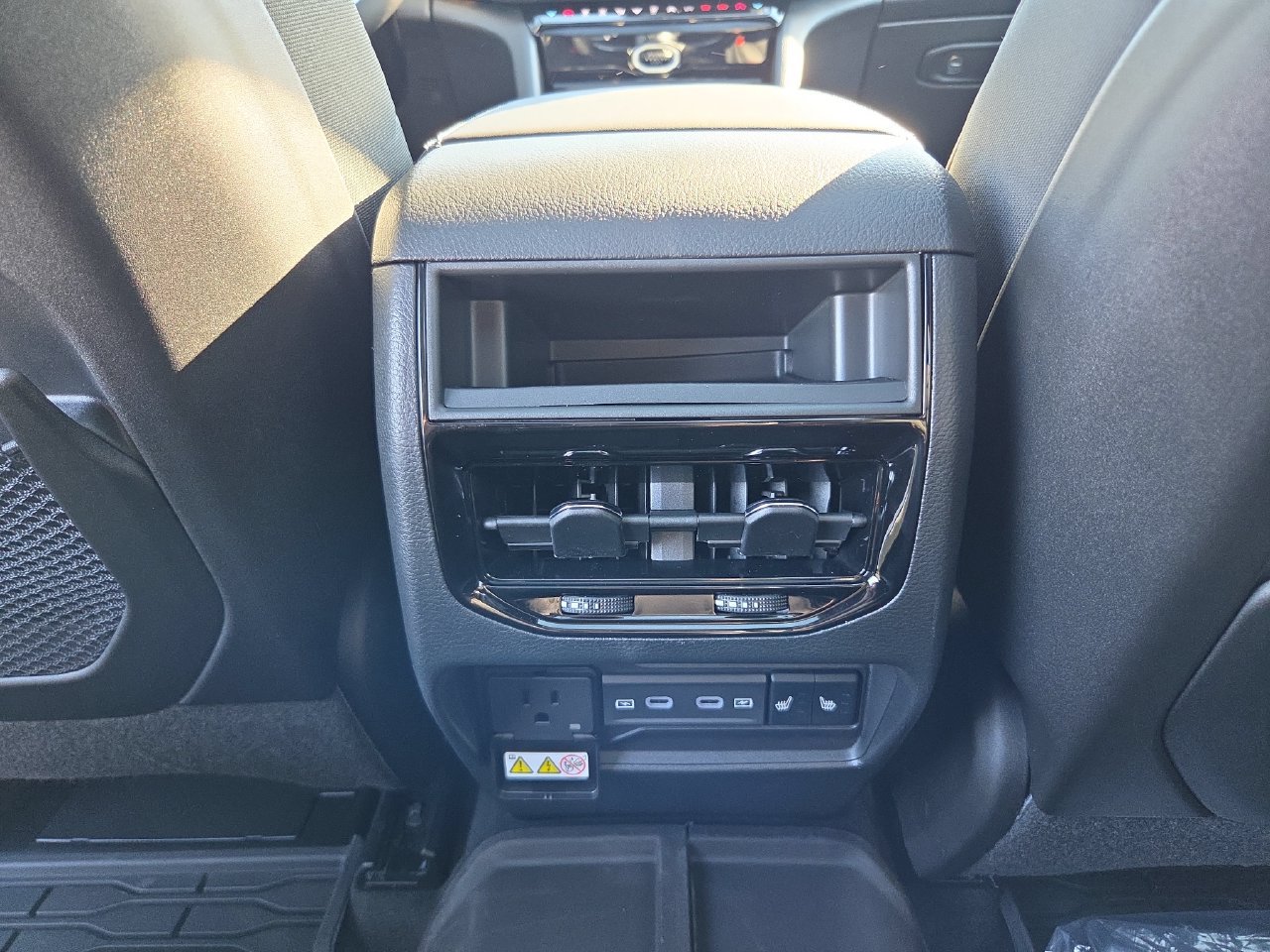 New 2027 Jeep Grand Cherokee Limited AWD/4WD image 20