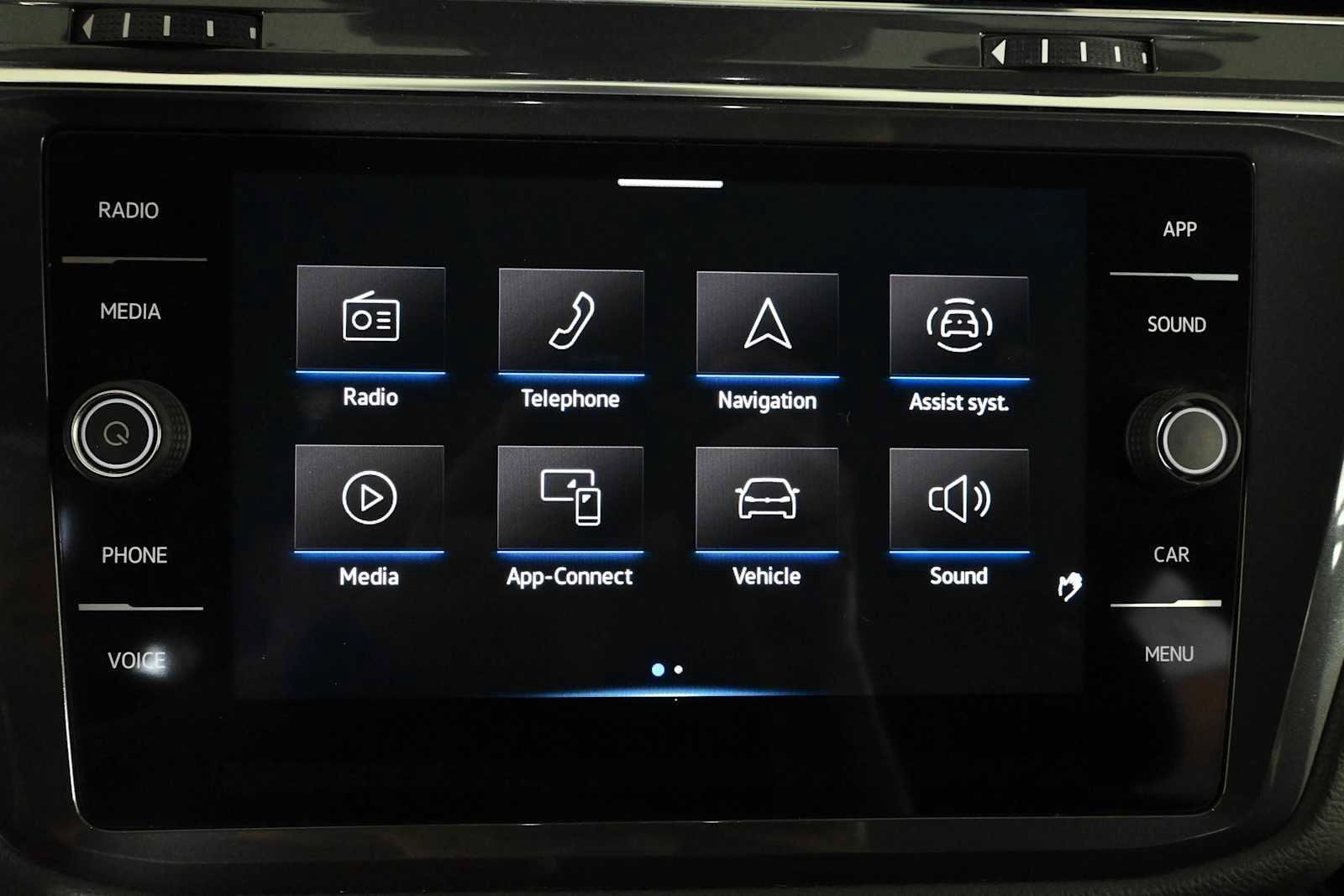 Certified 2022 Volkswagen Tiguan SE FWD image 25