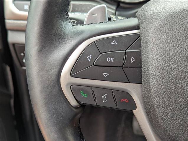 Used 2017 Jeep Grand Cherokee Altitude AWD/4WD image 11