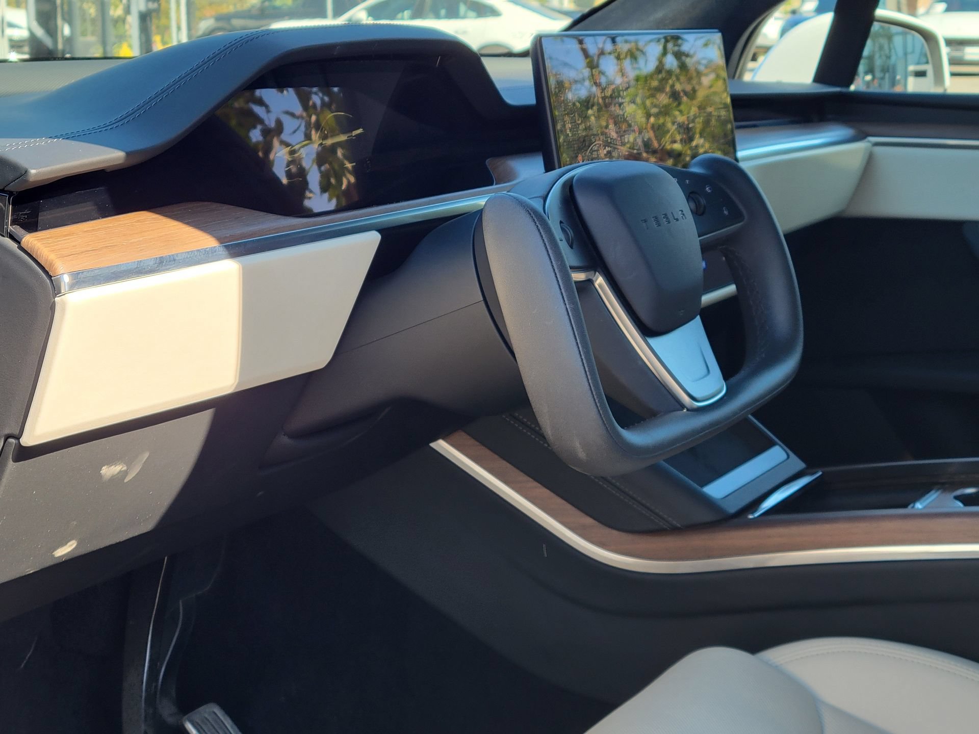 Used 2022 Tesla Model X AWD/4WD image 4