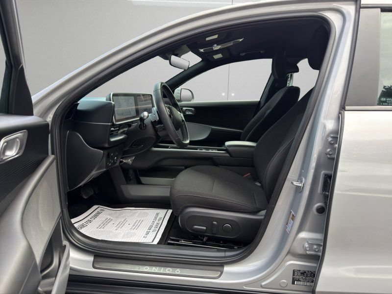 Used 2024 Hyundai Ioniq 6 SE AWD image 9
