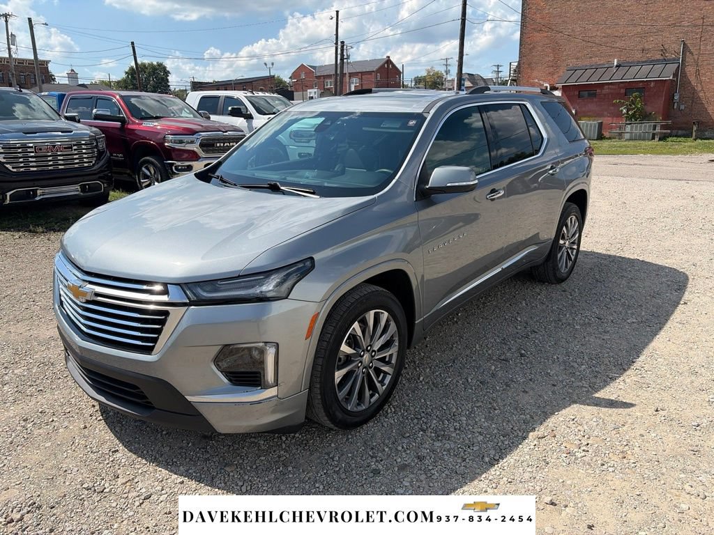 Used 2023 Chevrolet Traverse Premier AWD/4WD image 1