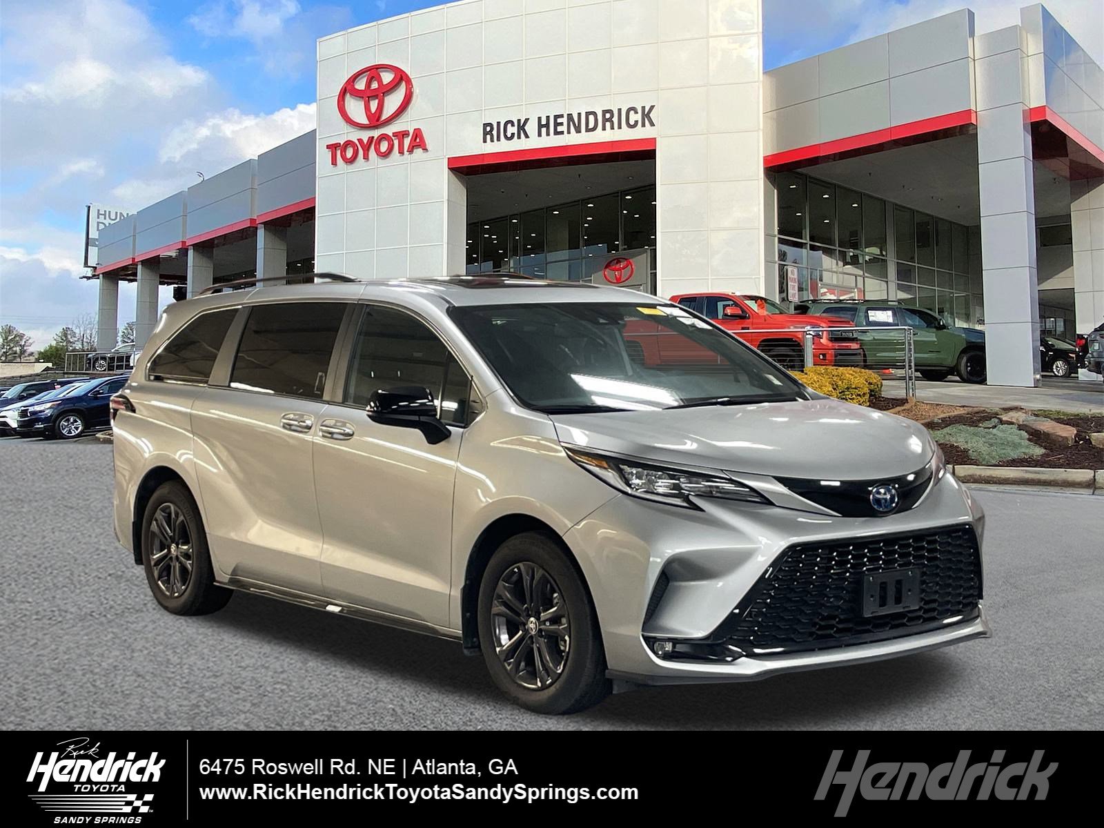 Used 2024 Toyota Sienna XSE