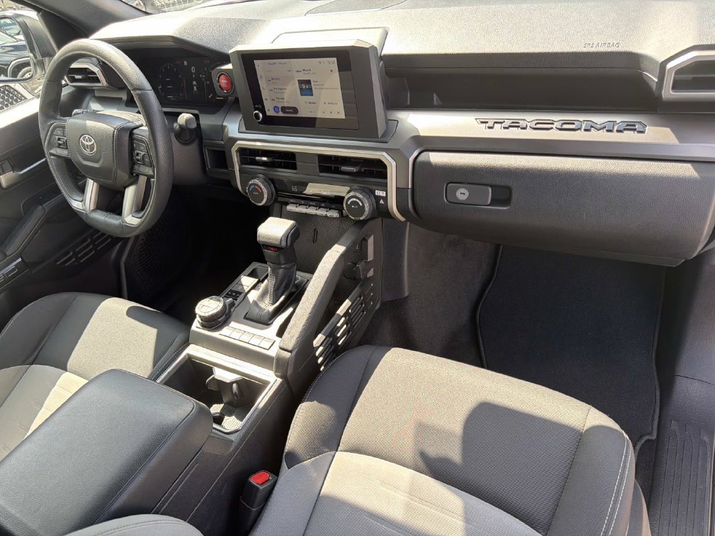 Used 2025 Toyota Tacoma TRD Off-Road AWD/4WD image 12